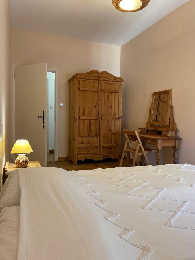 Gites Au Chateau Des Estubiers Les Granges-Gontardes Dış mekan fotoğraf