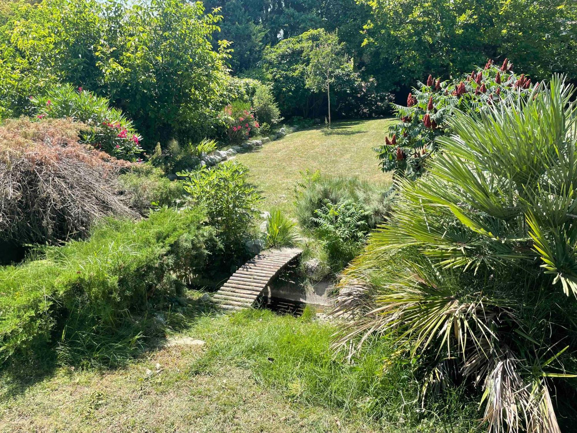 Gites Au Chateau Des Estubiers Les Granges-Gontardes Dış mekan fotoğraf